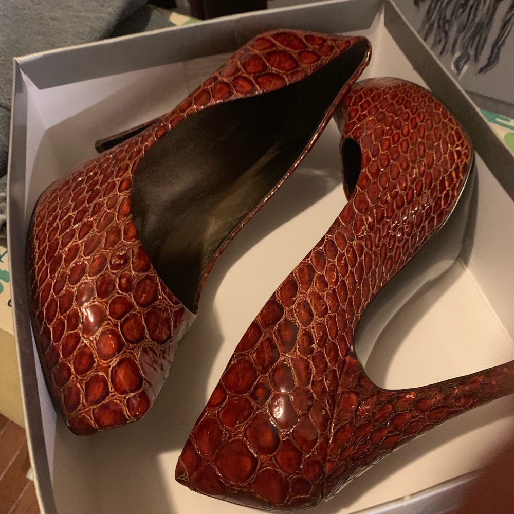 Barely Worn Heels - image 7